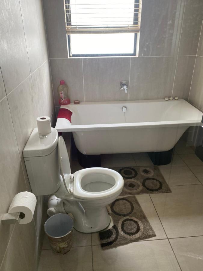 Greenstone Ridge Apartment جوهانسبورغ المظهر الخارجي الصورة